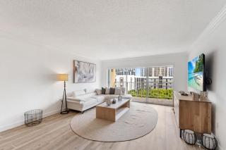 2BR-2BA with Pool Gym Beach Marbella Tower - Sunny Isles Beach - 4