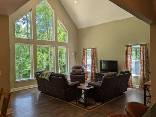 Modern 2 BD cabin with hot tub & Games & Central Loc - Rockbridge - 5