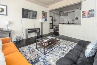 The Iconic Memphis Studio! - 2