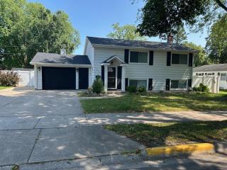 Packer Bungalow - 9