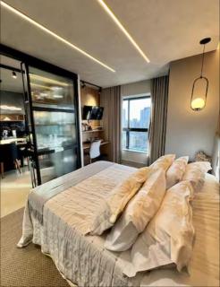 Stay Royal Luxury |Sofá Retrátil e Divisória Smart - 7