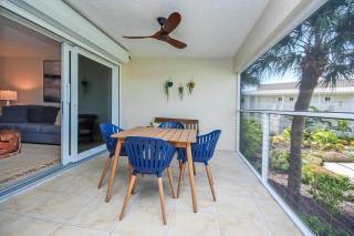 Sanibel Inn 513 Gulf View Condo - 4