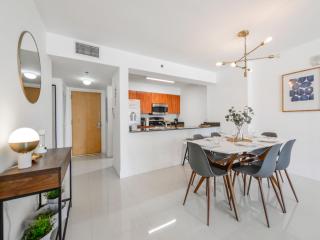 Beautiful Apartment in the Heart of Brickell - 6