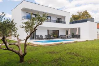 Villa Basini 5km from the centre of Split,Heated pool - 9