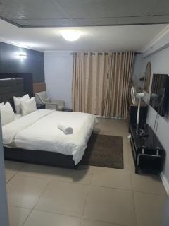 Golden tulip - 6