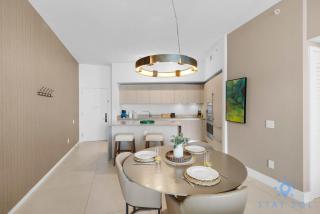 Upper Level Penthouse - Amazing Views Beach & Intracoastal - 1