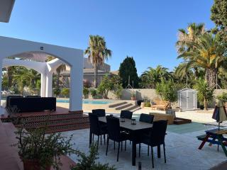 Villa de los Osos - Roquetas de Mar, Almería, 3min Walk To The Beach & Club De Golf Playa Serena, Entire House, Chalet With XXL Private Pool & Gym - 5