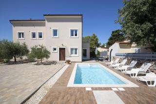 Villa Nocciola with Sea View, Private Pool and Sauna - 9