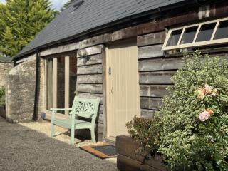 Cotswolds Cottage Farm Stay The Bullpen - Lechlade - 0