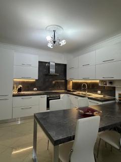 CityCenter Apartment - 0