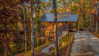 Relaxation Haven New Luxury Cabin with Game Room and Hot Tub Minutes from Pigeon Forge and Smokies - Sevierville - 3