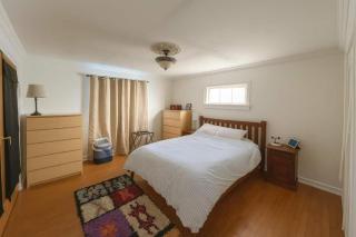 Heritage 2BR Home with Pool and BBQ Sleeps 6 "Melrose Place" - 7