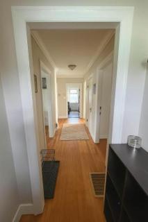 Charming Main Suite 2BR w Pool & BBQ "Melrose Place" - Victoria - 5