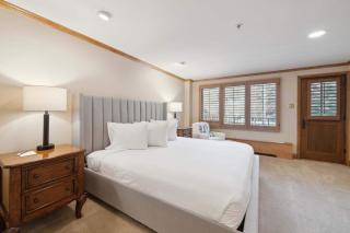 Lodge Tower 277 Three Bedroom Residences - 1