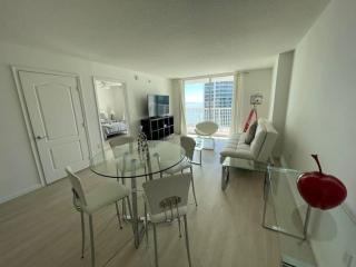 Gorgeous apartment in Brickell - 9