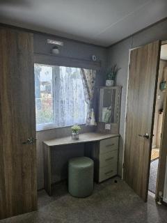 Stunning 6 Berth Caravan Near To The Beach At Pakefield Ref 68115Cr - Lowestoft - 6