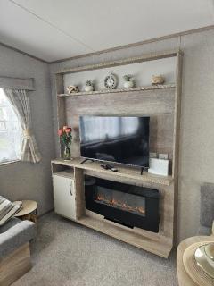 Stunning 6 Berth Caravan Near To The Beach At Pakefield Ref 68115Cr - 4