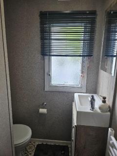 Stunning 6 Berth Caravan Near To The Beach At Pakefield Ref 68115Cr - Lowestoft - 3