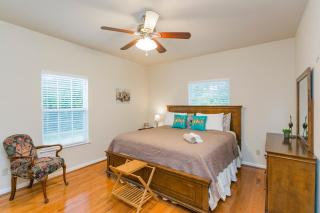 Comfy 2 Kitchen Home - 8