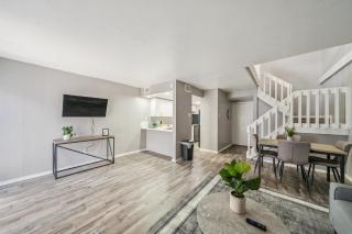 Beautiful & Spacious 1Bd1bth I Free Parking - 8