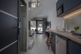 Koralli Luxury Suites - 1
