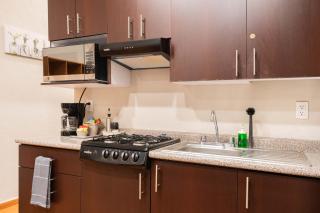 104 Location 2Bdrm 2bath AC apt Fits 8 Rooftop - 2