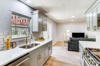 Family Home in Ft Worth Suburbs Near Benbrook Lake - 2