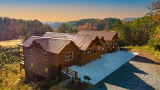 Rocky Crest Sleeps 24 Private Pool Game Room - Sevierville - 9