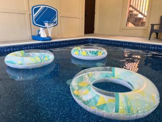 Rocky Crest Sleeps 24 Private Pool Game Room - Sevierville - 7