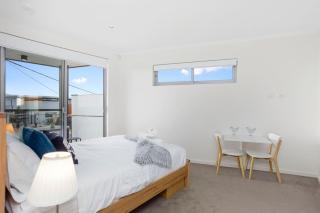 Relax in blissful sun-soaked luxury by the beach - Perth - 4
