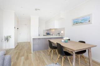 Relax in blissful sun-soaked luxury by the beach - Perth - 2