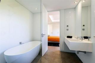 Luxury Villa with Heated Pool, Cinema, and Sauna in Prime Location in Quinta do Lago - 9