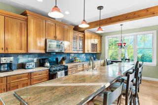 Escape to Mountainview Haven Spacious Retreat with Hot Tub at Mount Snow - 2