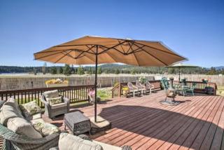 4BR Lakeside House with Mountain View and Hot Tub - 0