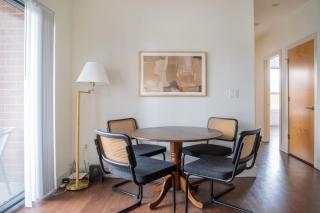 Upscale Apartment CG1 Near Lake Michigan - 6