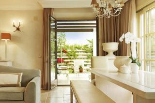 Seafront Luxury Villa with Pool and Private Garden in Costa del Sol - 6
