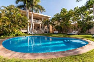 Villa Imperial Luxury Golfside Escape in South Tenerife - 3