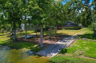 Easy Lake Living - Sleeps 8 - 7