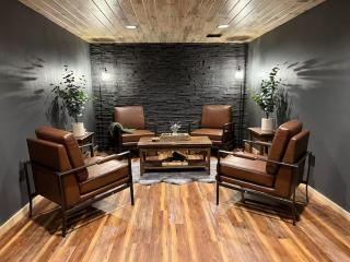 Grand Spruce Lodge - 9