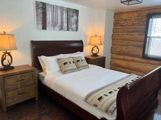 Grand Spruce Lodge - 3