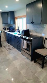 Sutaz Ocean Side Home - Port Dufferin - 4