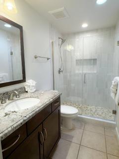 Luxe Beach Retreat! 1BD Banyan Suite w/Pool & AC - Wailea - 8