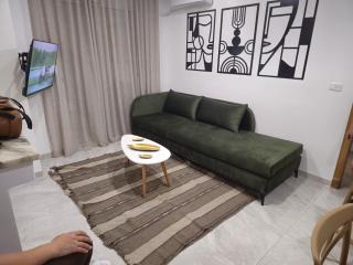 Behouse - Al ‘Uwaynah - 7
