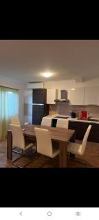 Peaceful oasis with sea view and parking spor - 5