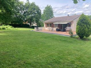 Appartement T3 dans pavillon avec terrasse et jardin - 1