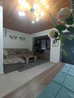 Victoria's home - 3