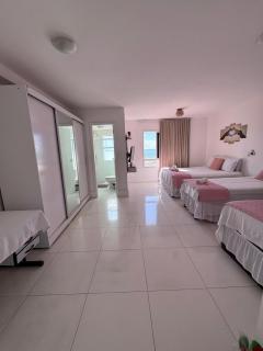 Aptos atrás da Passarela do Caranguejo - 2