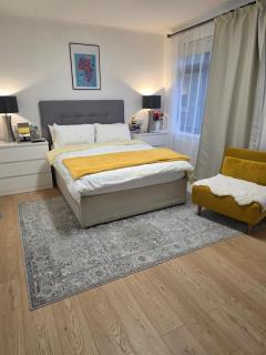 Bee hive 1 - Manchester - 7