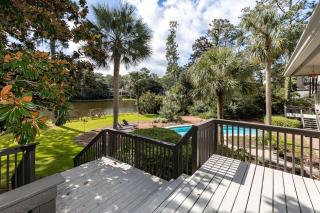 Secluded Family Retreat with Private Pool, BBQ, Outdoor Living - Hilton Head Island - 4
