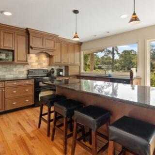 Secluded Family Retreat with Private Pool, BBQ, Outdoor Living - 1
